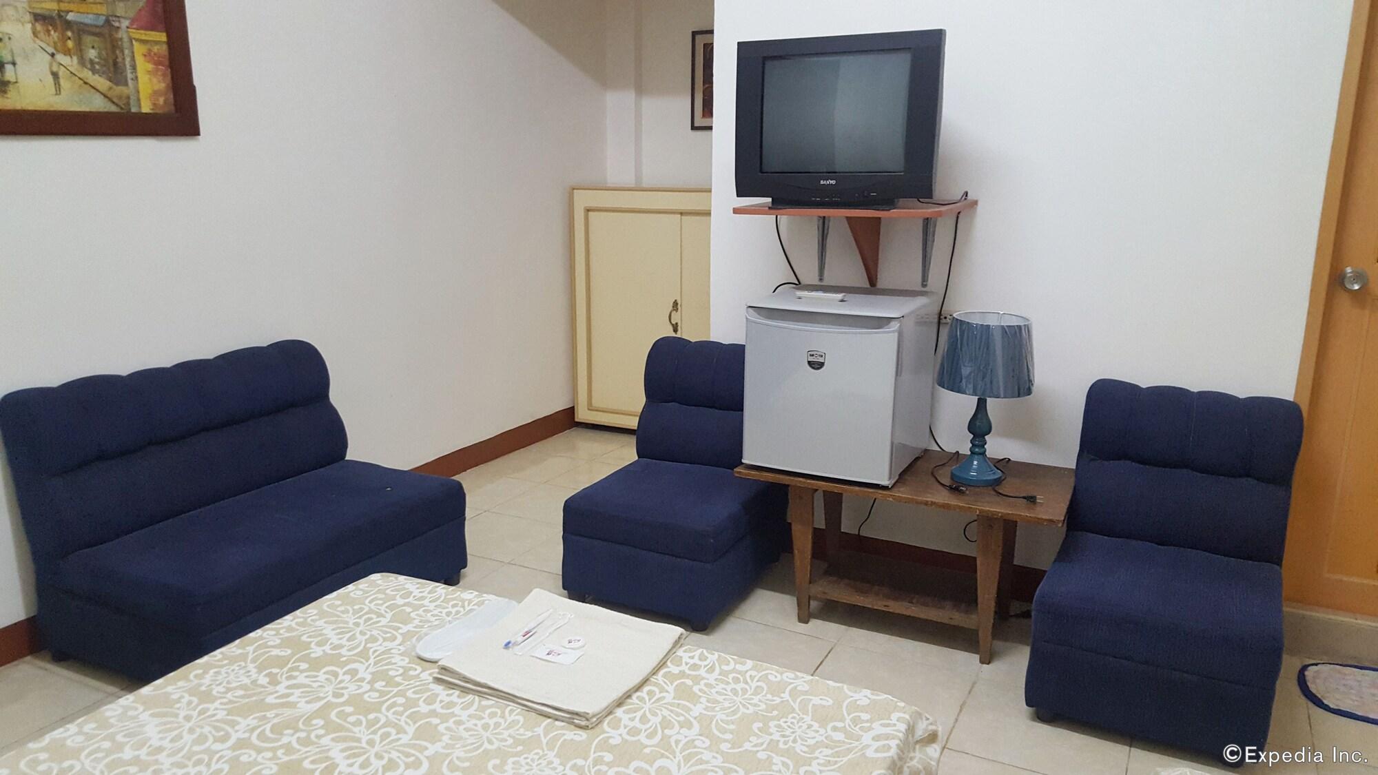 Lola Itang Pension House Tiniguiban エクステリア 写真