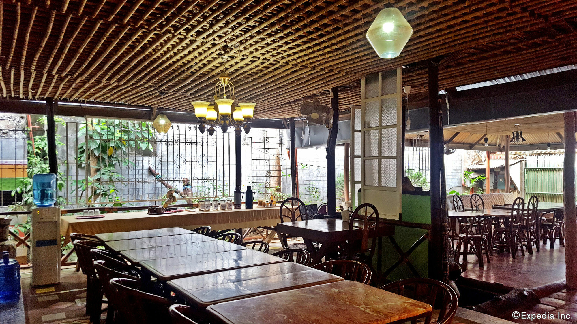 Lola Itang Pension House Tiniguiban エクステリア 写真
