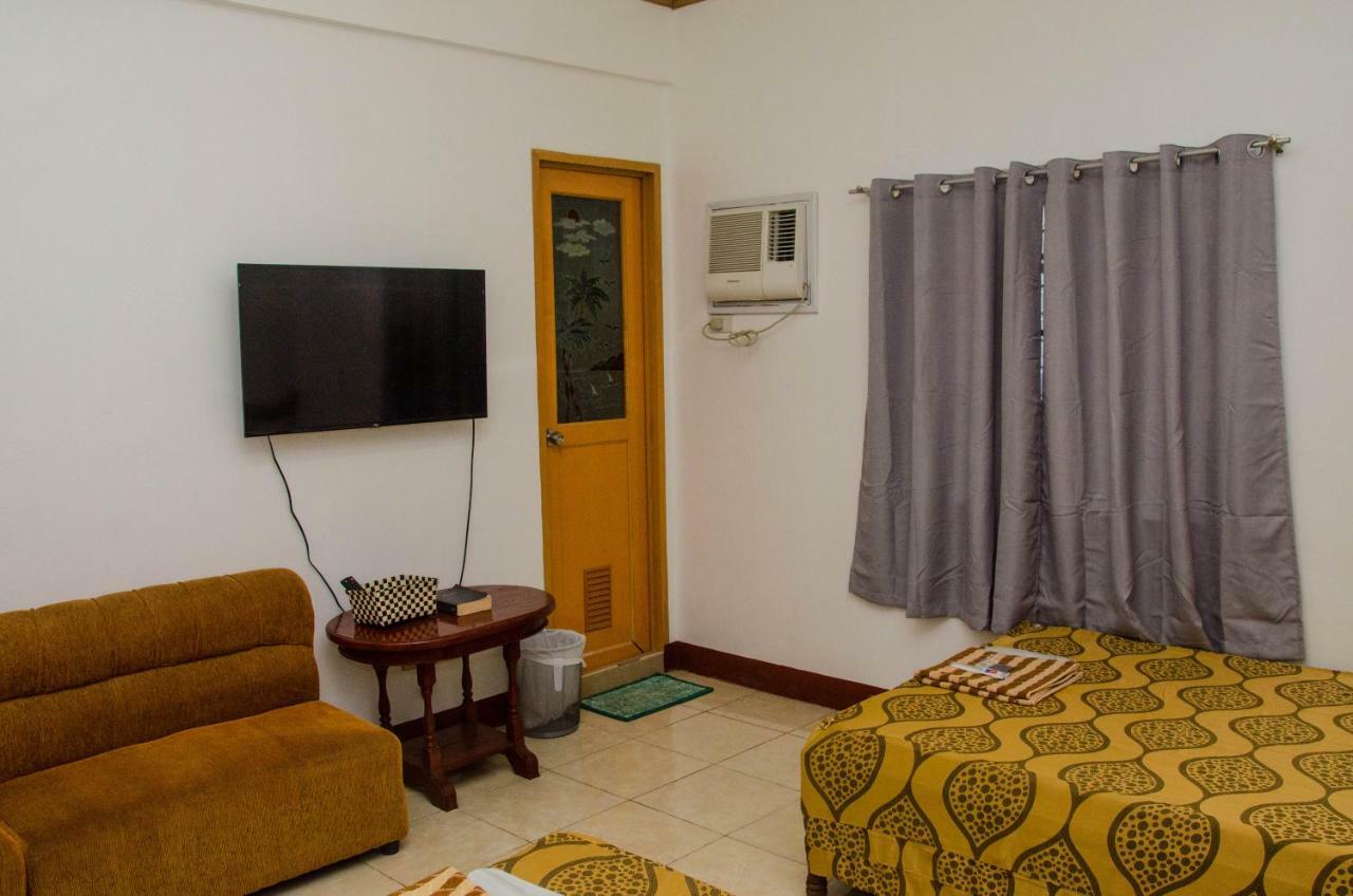 Lola Itang Pension House Tiniguiban エクステリア 写真